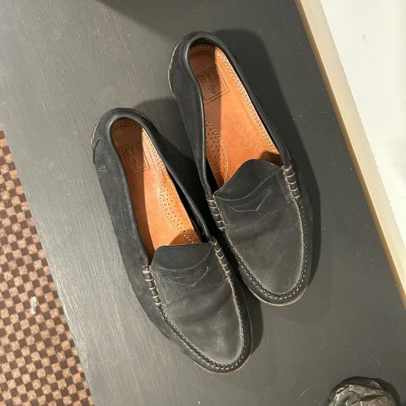 Frye Otis Penny Mens Slip On Loafers Shoes
Size 13 - Picture 2 of 9